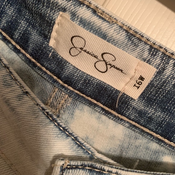 Jessica Simpson plus size shorts - Picture 3 of 4